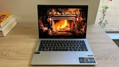 ภาพสินค้าจริงมุมเพิ่มเติม Acer Swift